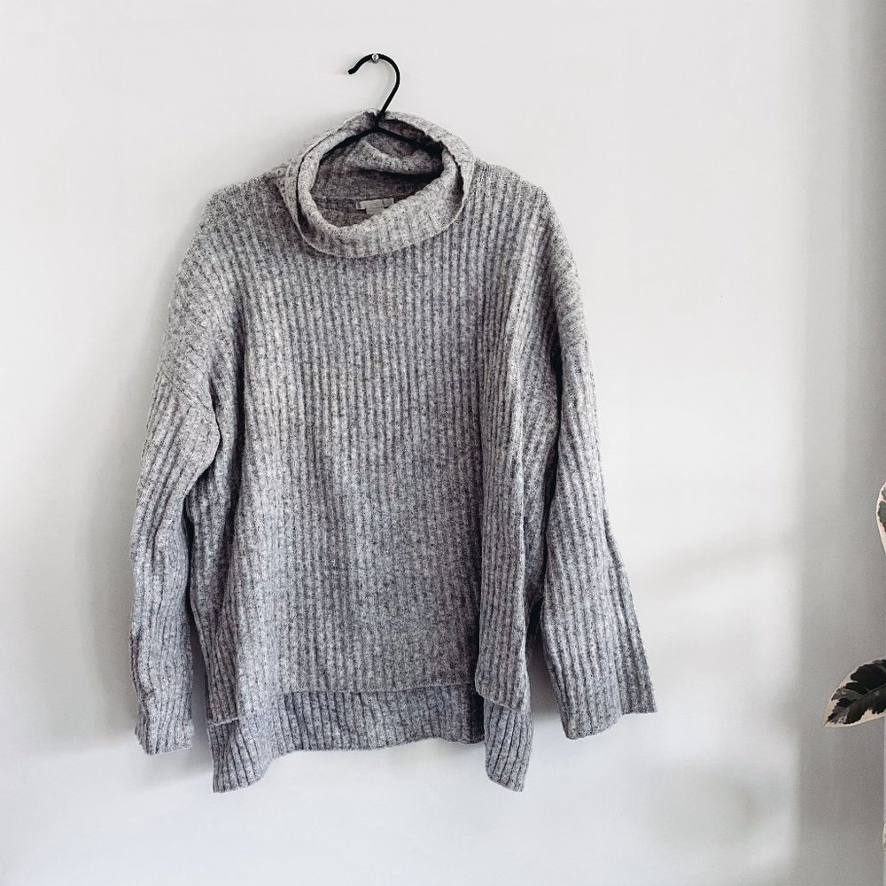 H&M Grey Sweater